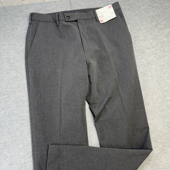 Uniqlo Pants Mens 34x34 Gray Heattech Smart Slim Fit Straight Dress Trousers NEW - Picture 1 of 7